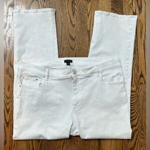 Ann Taylor White Straight Leg Jeans Plus Size 16